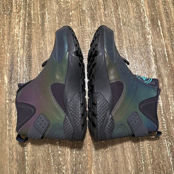Women's Nike Huarache Run Mid Premium 'Iridescent' Sneakers, Size 8 - Picture 8 of 13